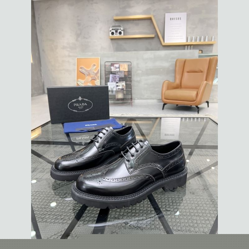 Pra*a leather shoes